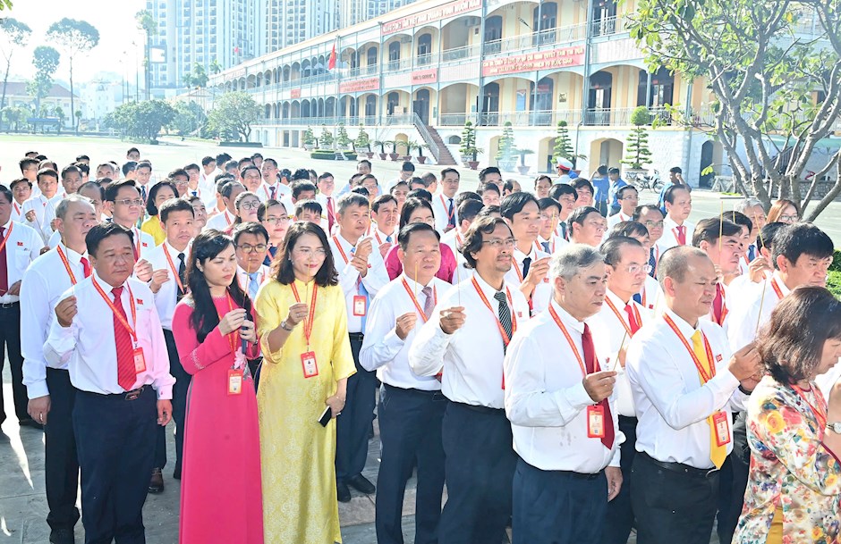 ngay 23-8-2025 danghuong -5